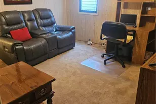 1031 McKean Ave, Donora, PA 15033 - Photo 10