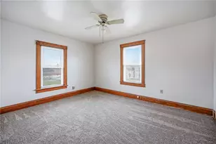 564 Spruce Ave, Sharon, PA 16146 - Photo 20