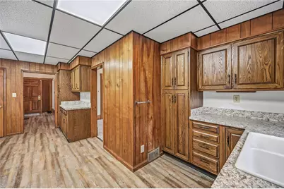 564 Spruce Ave, Sharon, PA 16146 - Photo 16