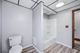 564 Spruce Ave, Sharon, PA 16146 - Photo 24