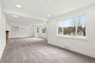 649 Rolling Green Dr, Bethel Park, PA 15102 - Photo 10