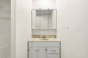 649 Rolling Green Dr, Bethel Park, PA 15102 - Photo 26