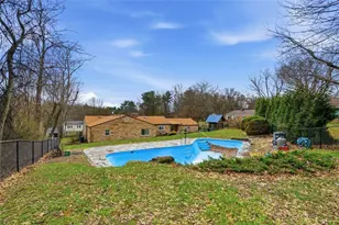 649 Rolling Green Dr, Bethel Park, PA 15102 - Photo 50