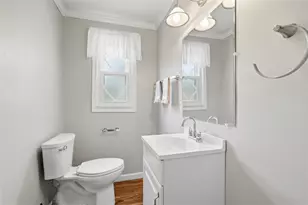 649 Rolling Green Dr, Bethel Park, PA 15102 - Photo 18