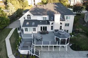 227 Edelweiss Dr, Pittsburgh, PA 15090 - Photo 4