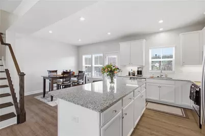 408 Scharberry Ln, Mars, PA 16046 - Photo 4