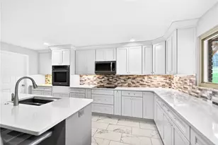 1443 Stoltz Rd, Bethel Park, PA 15102 - Photo 2