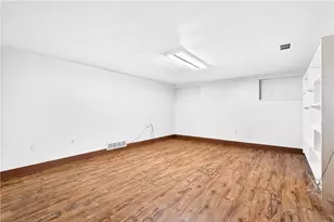 1443 Stoltz Rd, Bethel Park, PA 15102 - Photo 32