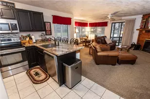 5008 Summit Dr, Hidden Valley, PA 15502 - Photo 4