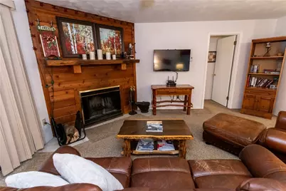 5008 Summit Dr, Hidden Valley, PA 15502 - Photo 10