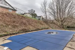 605 Short St, Hempfield Township, PA 15601 - Photo 8