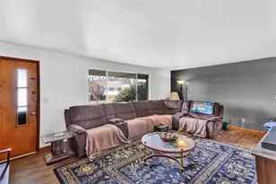 605 Short St, Hempfield Township, PA 15601 - Photo 10