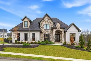 2002 Mallard Ln, Marshall, PA 15005 - Photo 4