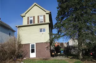 218 S Mellon Ave, Donora, PA 15033 - Photo 6