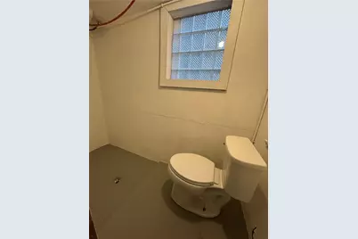 1005 Oak Avenue, Turtle Creek, PA 15145 - Photo 32