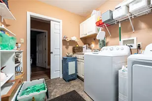 302 Mackenzie Ln, Ross Twp, PA 15229 - Photo 20