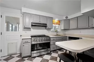 145 Pilgrim Dr, Leet Township, PA 15143 - Photo 8