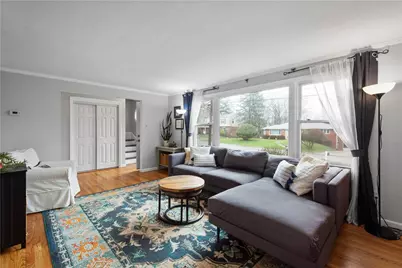 145 Pilgrim Dr, Leet Township, PA 15143 - Photo 4