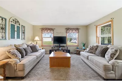 412 Emily Ln, McDonald, PA 15057 - Photo 8