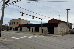 537 Lincoln Hwy, East McKeesport, PA 15035 - Photo 1