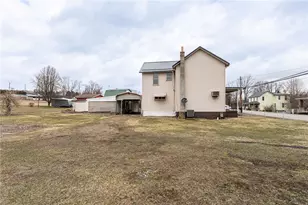 2814 W Crawford Ave, Dunbar Township, PA 15425 - Photo 2