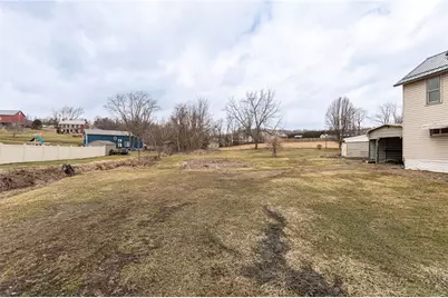 2814 W Crawford Ave, Dunbar Township, PA 15425 - Photo 8