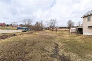 2814 W Crawford Ave, Dunbar Township, PA 15425 - Photo 8