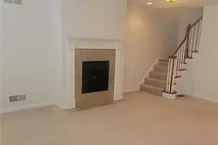 523 E Vanderbilt Dr, Adams Township, PA 16046 - Photo 4