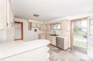 6576 Library Rd, South Park, PA 15129 - Photo 8