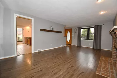 110 Thames Pl, Pittsburgh, PA 15241 - Photo 6