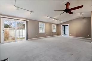 137 Old Ridge Rd, Findlay Township, PA 15108 - Photo 6