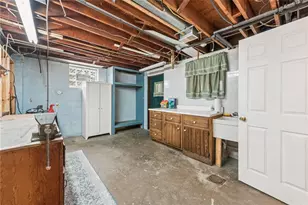 1824 Washington Rd, Washington Township, PA 15613 - Photo 24