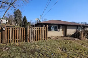 900 Sycamore St, Washington, PA 15301 - Photo 4