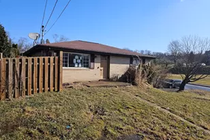 900 Sycamore St, Washington, PA 15301 - Photo 6