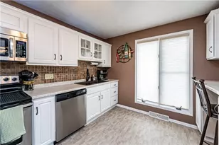 501 Casa Vita Dr, Hempfield Township, PA 15601 - Photo 22