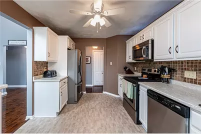 501 Casa Vita Dr, Hempfield Township, PA 15601 - Photo 12