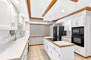 16 Ridgewood Dr, Cecil, PA 15057 - Photo 14