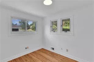 446 Amherst Ave, Moon/Crescent Twp, PA 15108 - Photo 14