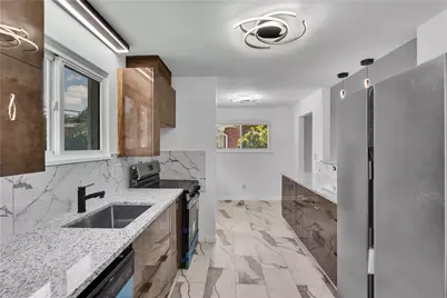 446 Amherst Ave, Moon/Crescent Twp, PA 15108 - Photo 2