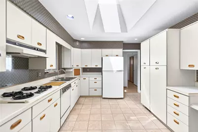 243 Greenridge Rd, Hempfield Township, PA 15601 - Photo 14