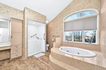 243 Greenridge Rd, Hempfield Township, PA 15601 - Photo 18