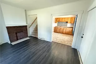 433 New York Ave, Rochester, PA 15074 - Photo 2