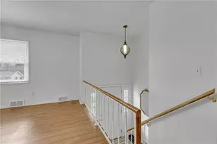 111 Roosevelt Dr, Monaca, PA 15061 - Photo 12