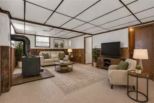 111 Roosevelt Dr, Center Township, PA 15061 - Photo 24
