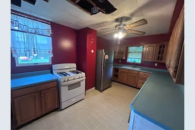 540 Center St, Clarksville, PA 15322 - Photo 6