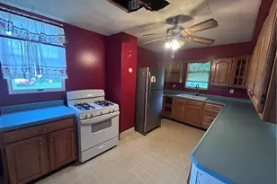 540 Center St, Clarksville, PA 15322 - Photo 6