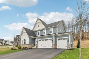 320 Crest Ln, Adams Township, PA 16046 - Photo 2
