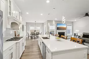 320 Crest Ln, Adams Township, PA 16046 - Photo 8