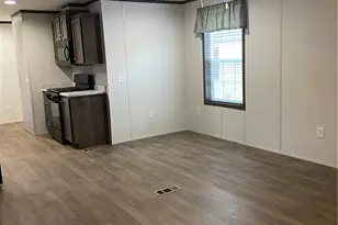 1224 Sunset Dr, Robinson Twp, PA 15019 - Photo 4