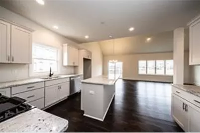 1056 Lakeside Drive, McDonald, PA 15057 - Photo 14